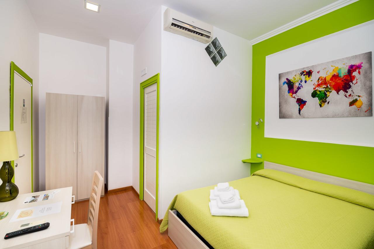 B&B Villa Le Palme Meta Bagian luar foto