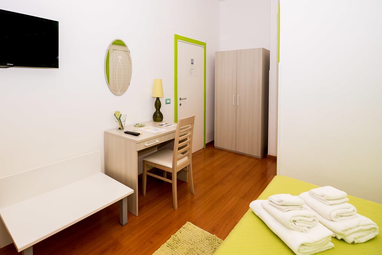 B&B Villa Le Palme Meta Bagian luar foto